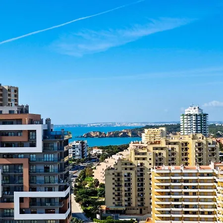 Flh Bright With Balcony Apartment